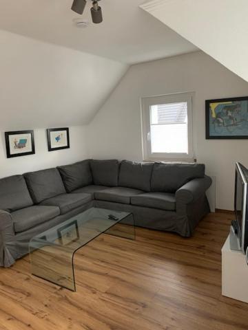 Zentrales Dachgeschossapartment In Leichligen ライヒリンゲン エクステリア 写真